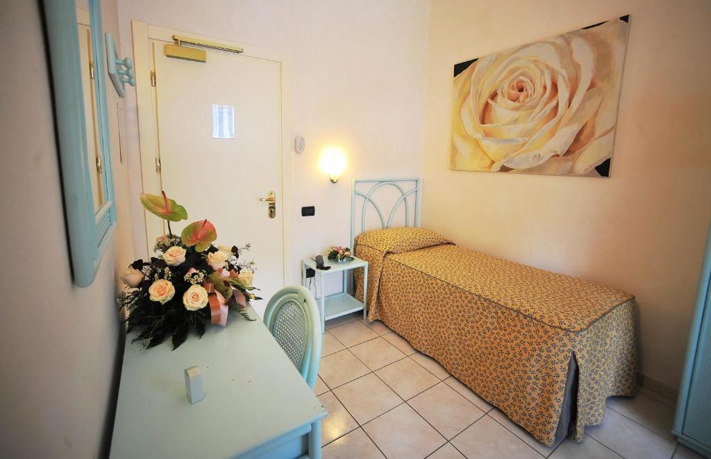 Hotel Riviera Blu Tirrenia Quarto foto