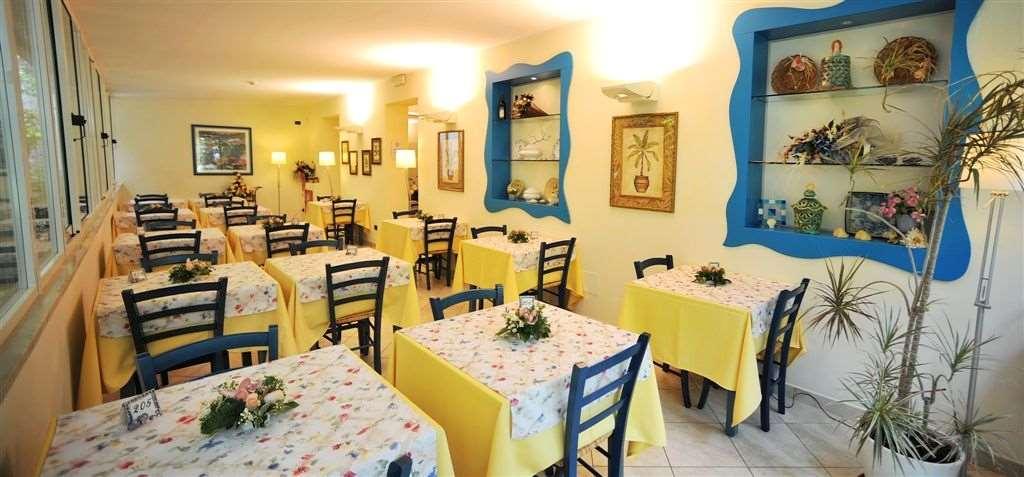 Hotel Riviera Blu Tirrenia Restaurante foto